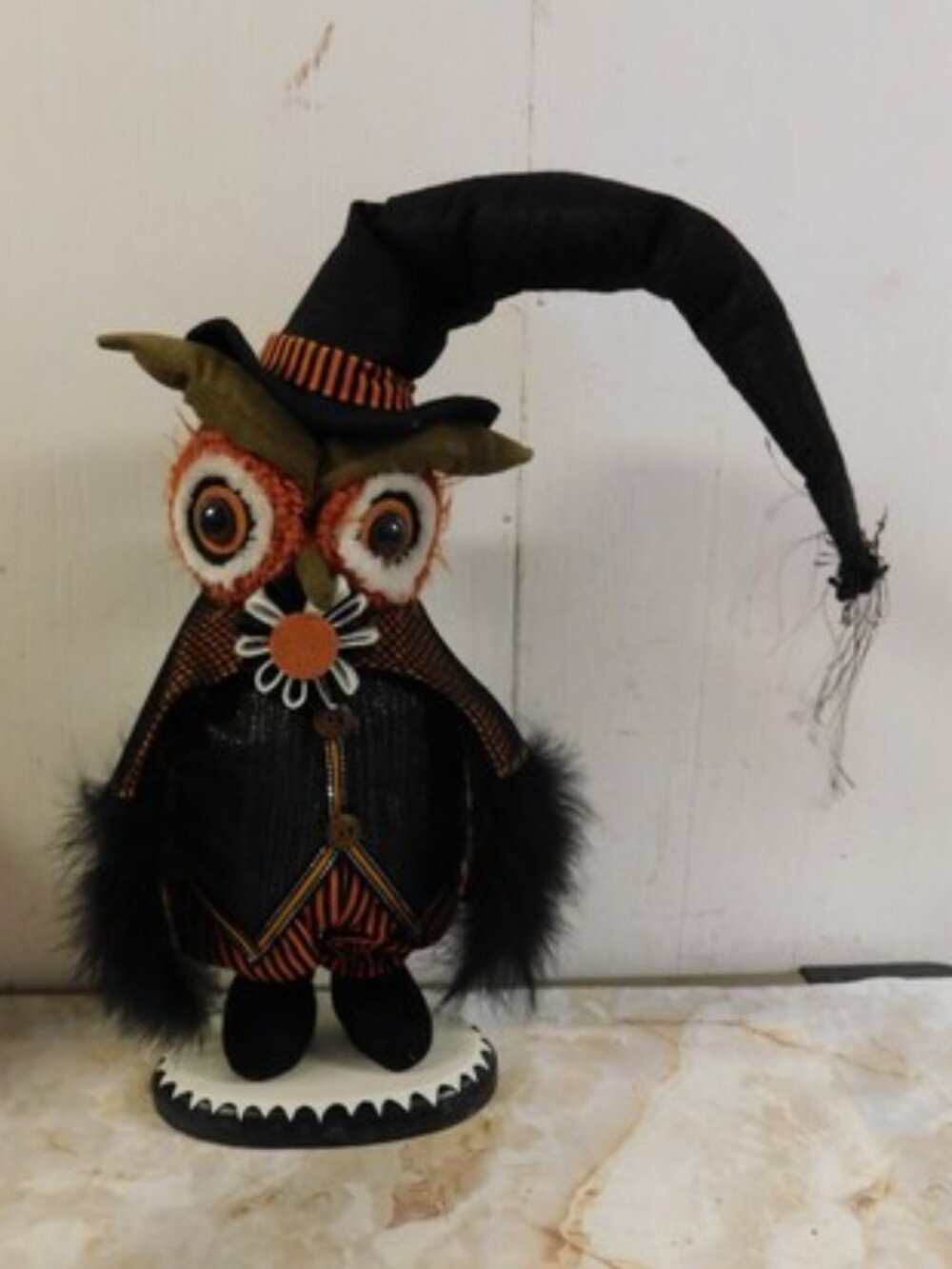 Adorable Pier 1 Halloween Owl in Witch Hat & Cape 15.5 " ****